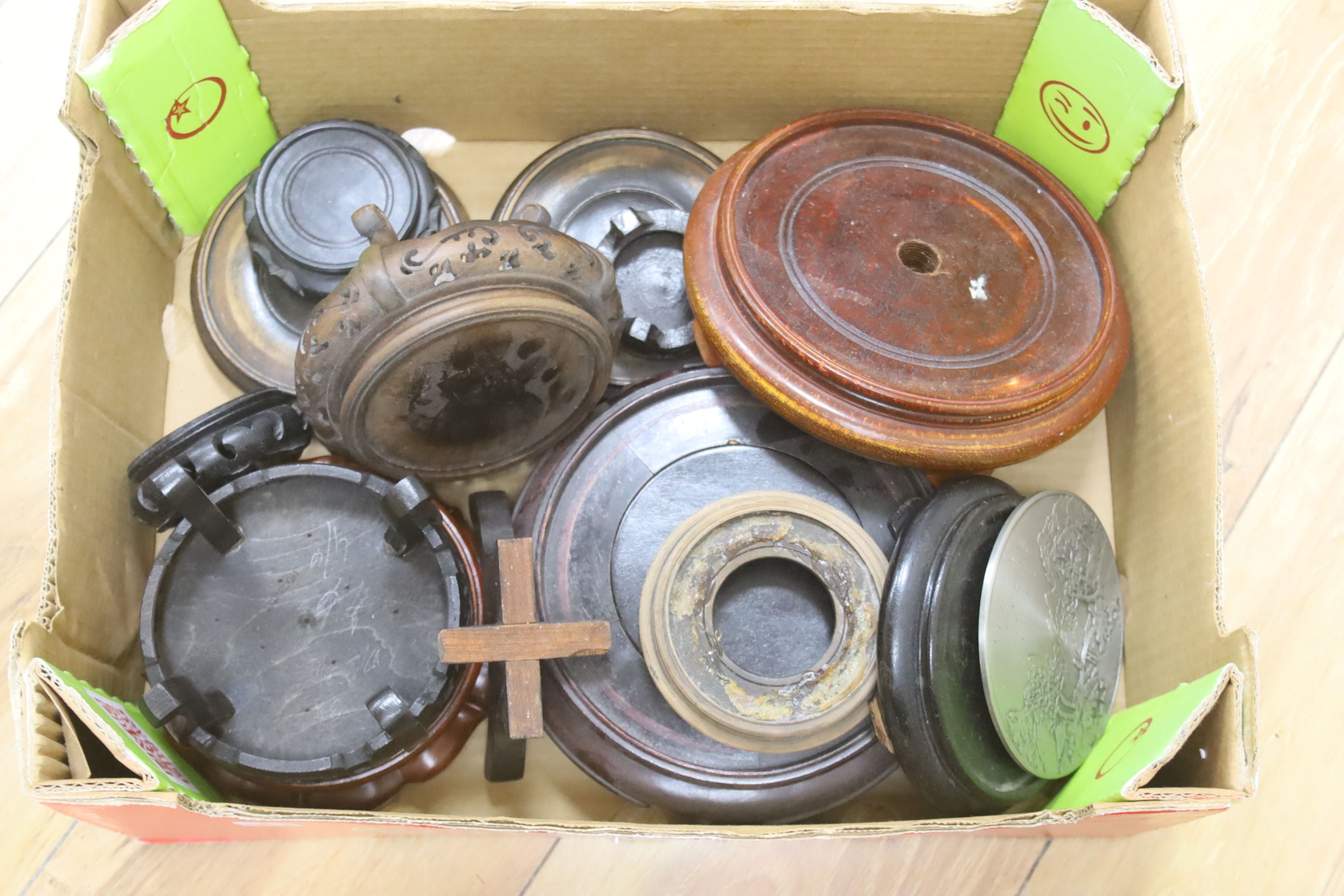 A group of Chinese mixed hardwood stands